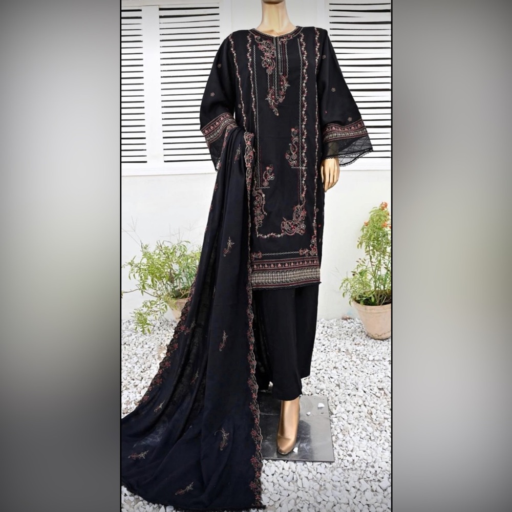 Bin Saeed winter shalwar kameez with shawl